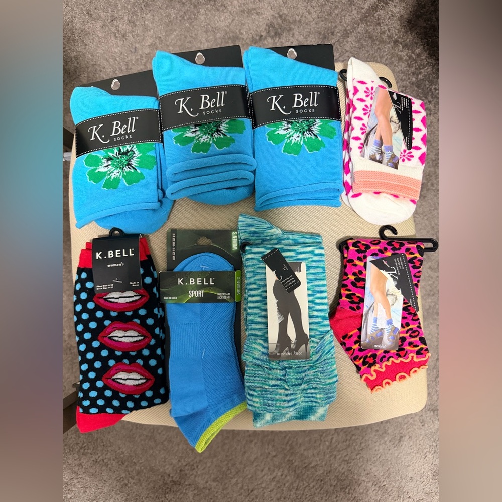 Women's Vibrant Sock Set - 8 Pairs